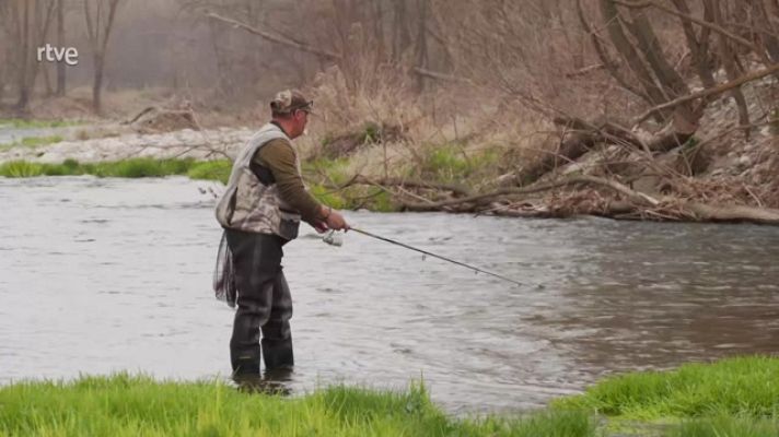 Aquí la Tierra - Pesca de truchas en el deshielo