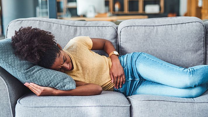 Telediario 1 - Las bajas por reglas dolorosas, a debate