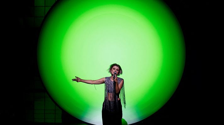 Eurovisión - Suecia: Cornelia Jakobs canta "Hold Me Closer"