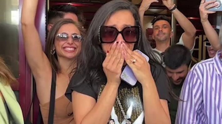 Eurovisión - Eurovisión 2022 - Chanel, emocionada en Turín por los fanes