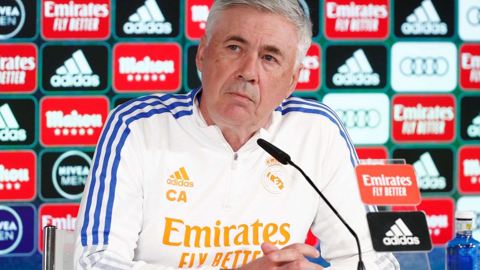 Ancelotti: "Hazard se queda la temporada que viene"