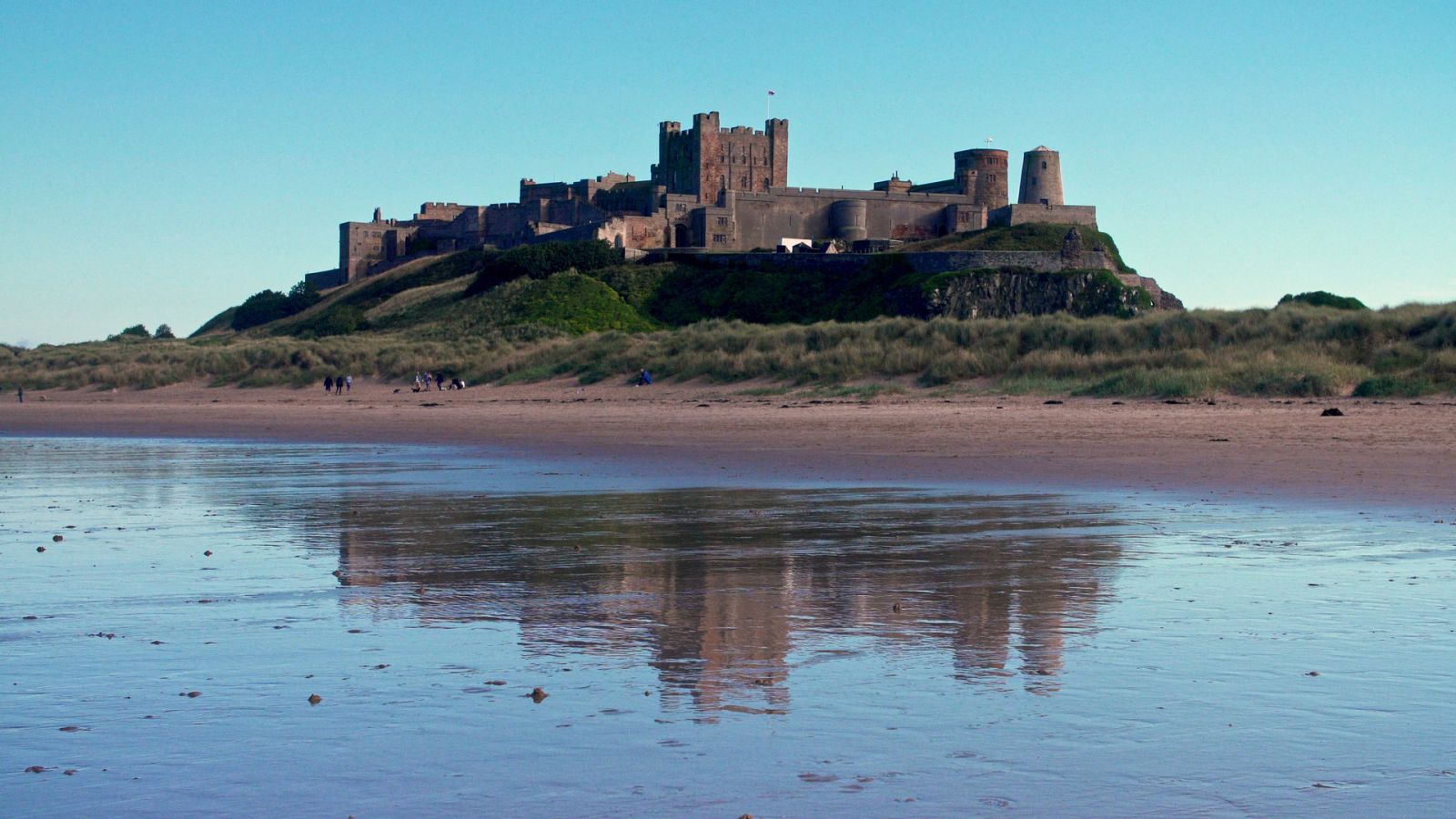 Castillos de leyenda - Héroes nacionales - Documental en RTVE - Castillos de leyenda | Ver