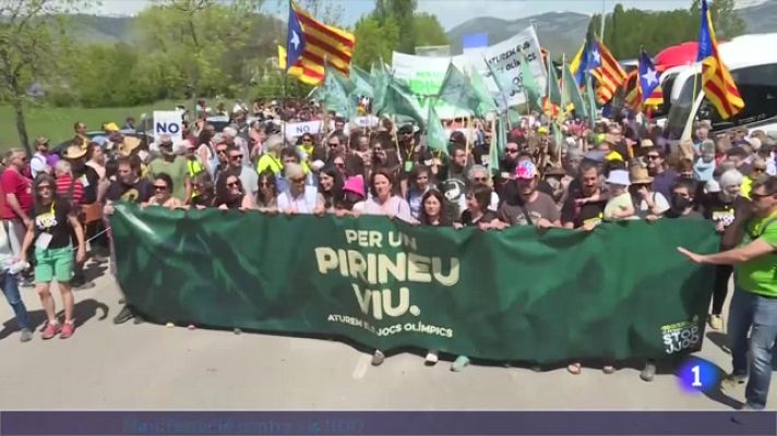 L'Informatiu - Manifestació multitudinària contra la celebració dels Jocs Olímpics d'hivern
