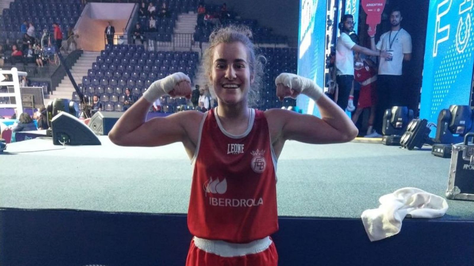 Laura Fuertes se asegura una medalla en los Mundiales de Boxeo | Ver