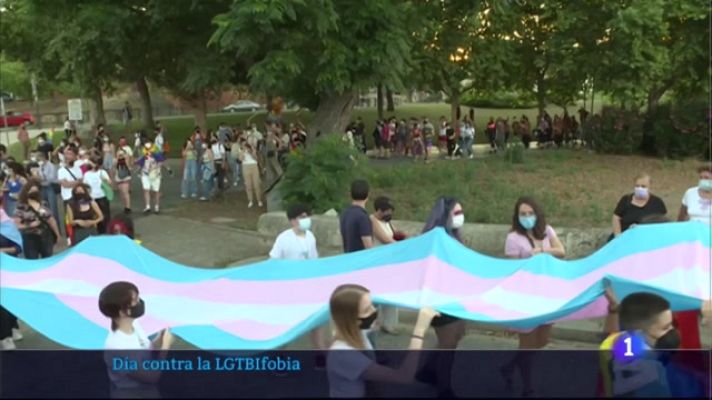 Noticias de Extremadura - Día contra la LGTBI-fobia