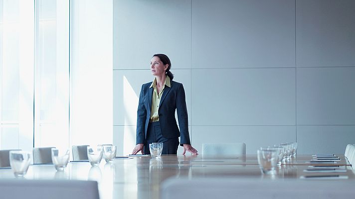 Informativo 24h - La presencia de mujeres en cargos directivos vuelve a bajar