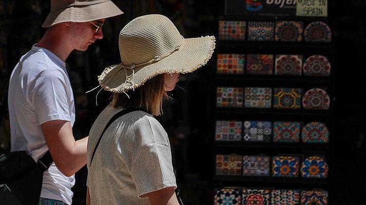 Telediario 1 - Calor de agosto en mayo: temperaturas de más de 35 grados