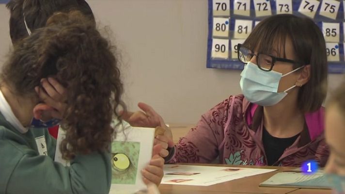 L'Informatiu - El PSC rebutja la nova proposta d'ERC i Junts sobre el català a les aules