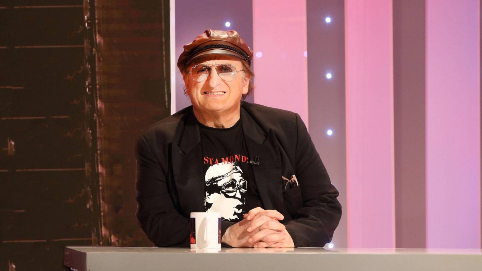 Javier Gurruchaga presenta su nuevo disco "No dispares más": "El pueblo ruso no tiene nada que ver con Putin"