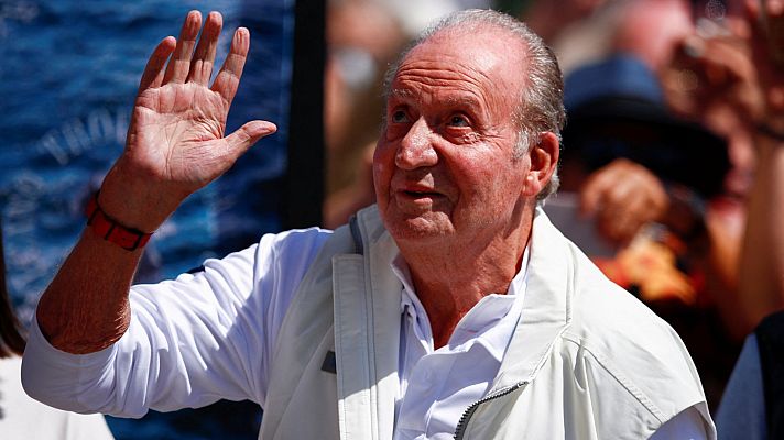 Informativo 24h - Juan Carlos I reaparece en el Club Náutico de Sanxenxo entre gritos de 'viva el rey'