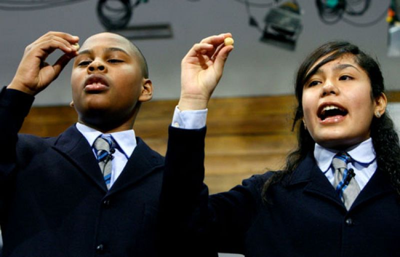 El 77.607 gana uno de los quintos premios