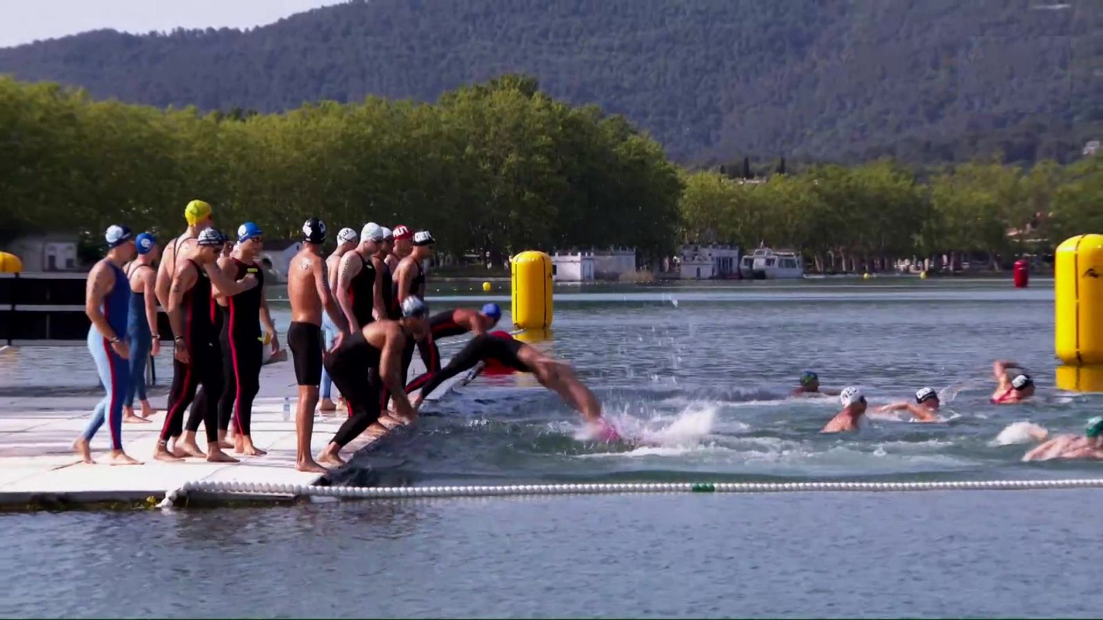 Natación - Aguas abiertas Campeonato de España 10 kms. masculino y femenino - ver ahora