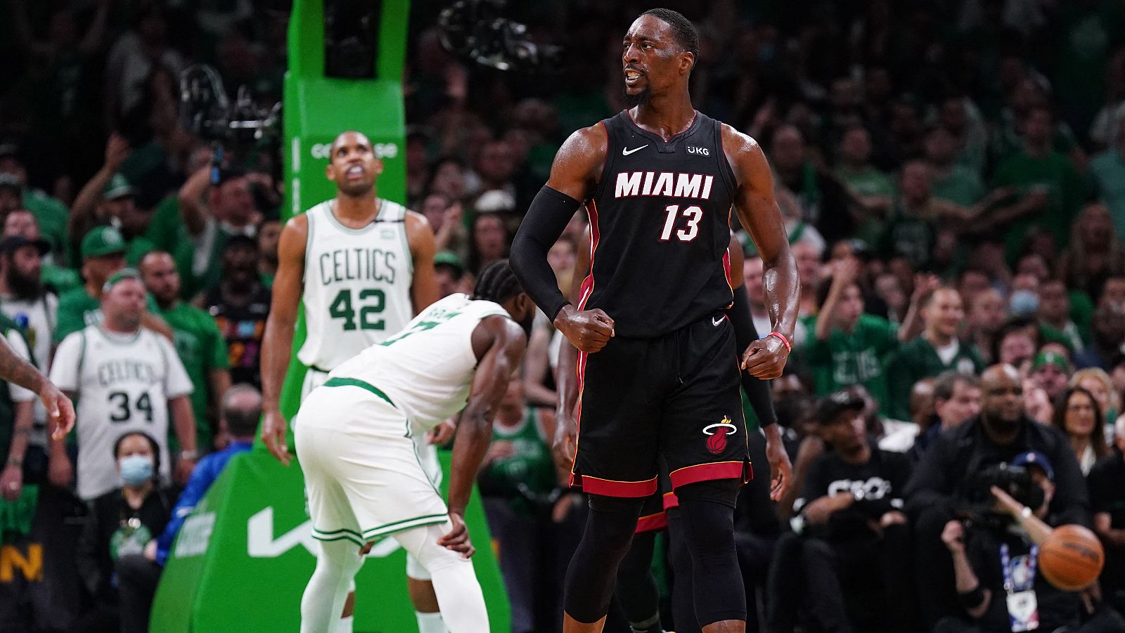 Miami golpea a los Celtics en Boston