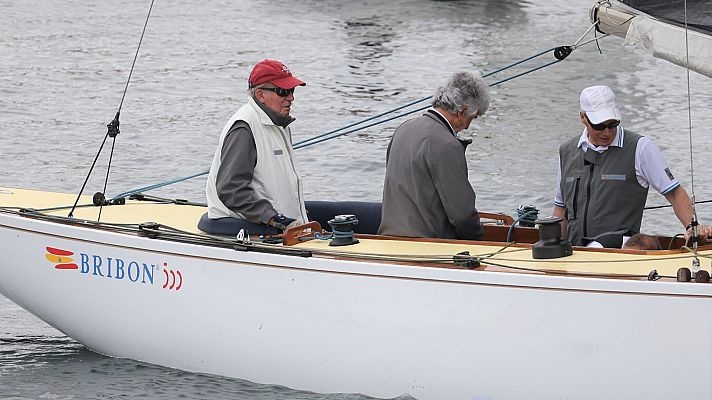 Telediario Fin de Semana - El rey emérito no contesta sobre su encuentro con Felipe VI