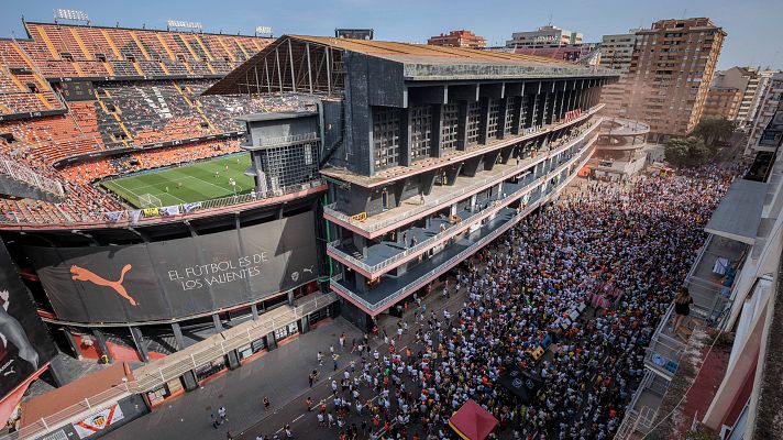 L'informatiu - Comunitat Valenciana - L'afició vol que Peter Lim allibere el club