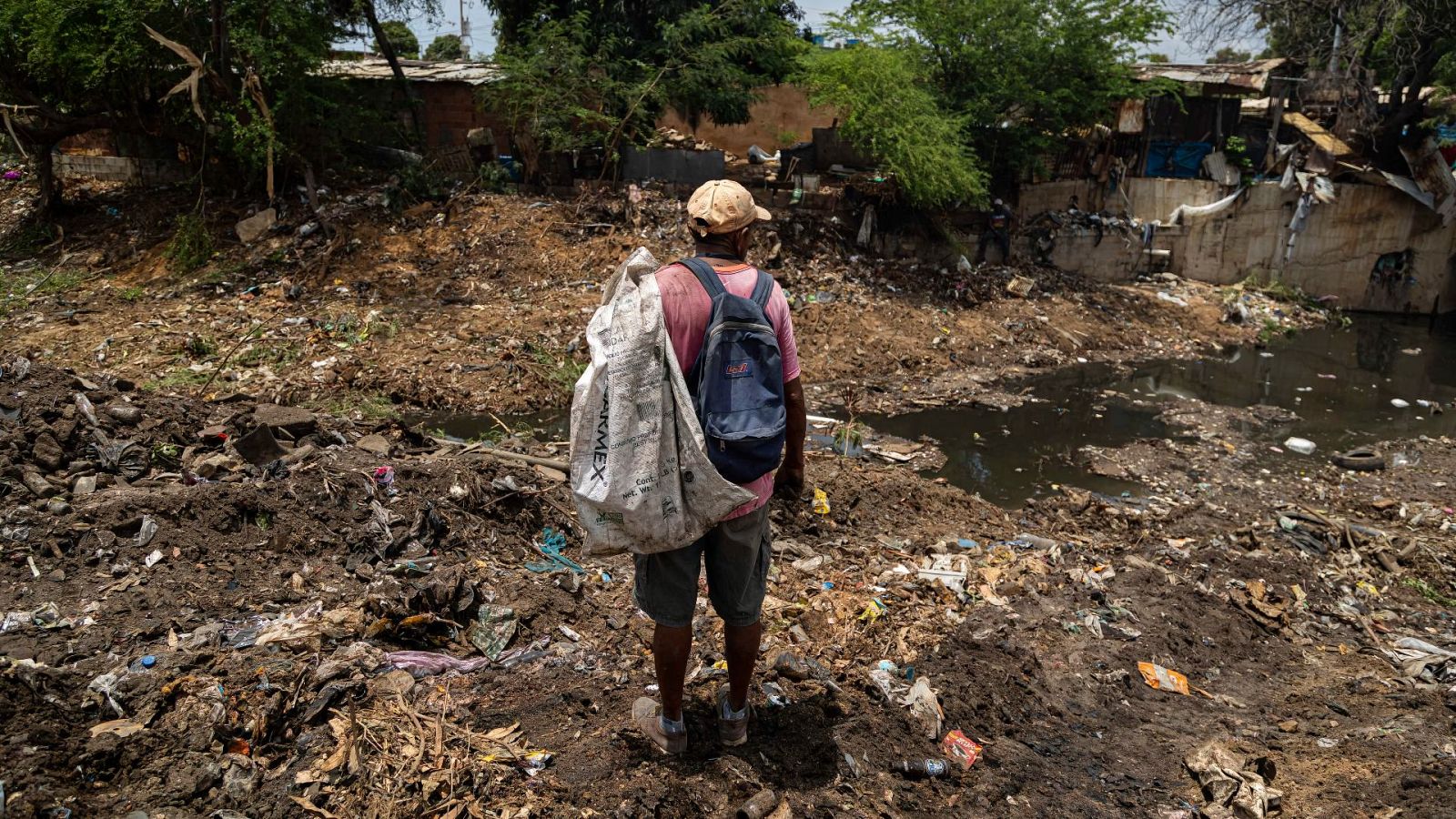 Oxfam denuncia más ricos en el mundo tras la pandemia - La tarde en 24h | Ver