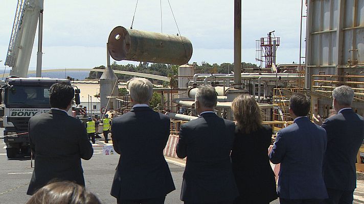 Telecanarias - Comienza a desmantelarse la refinería de Santa Cruz de Tenerife