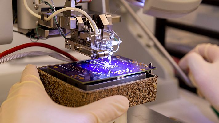 Telediario 1 - El Gobierno aprueba un PERTE de microchips