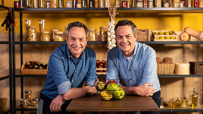 Menudos Torres - Viajamos a Málaga