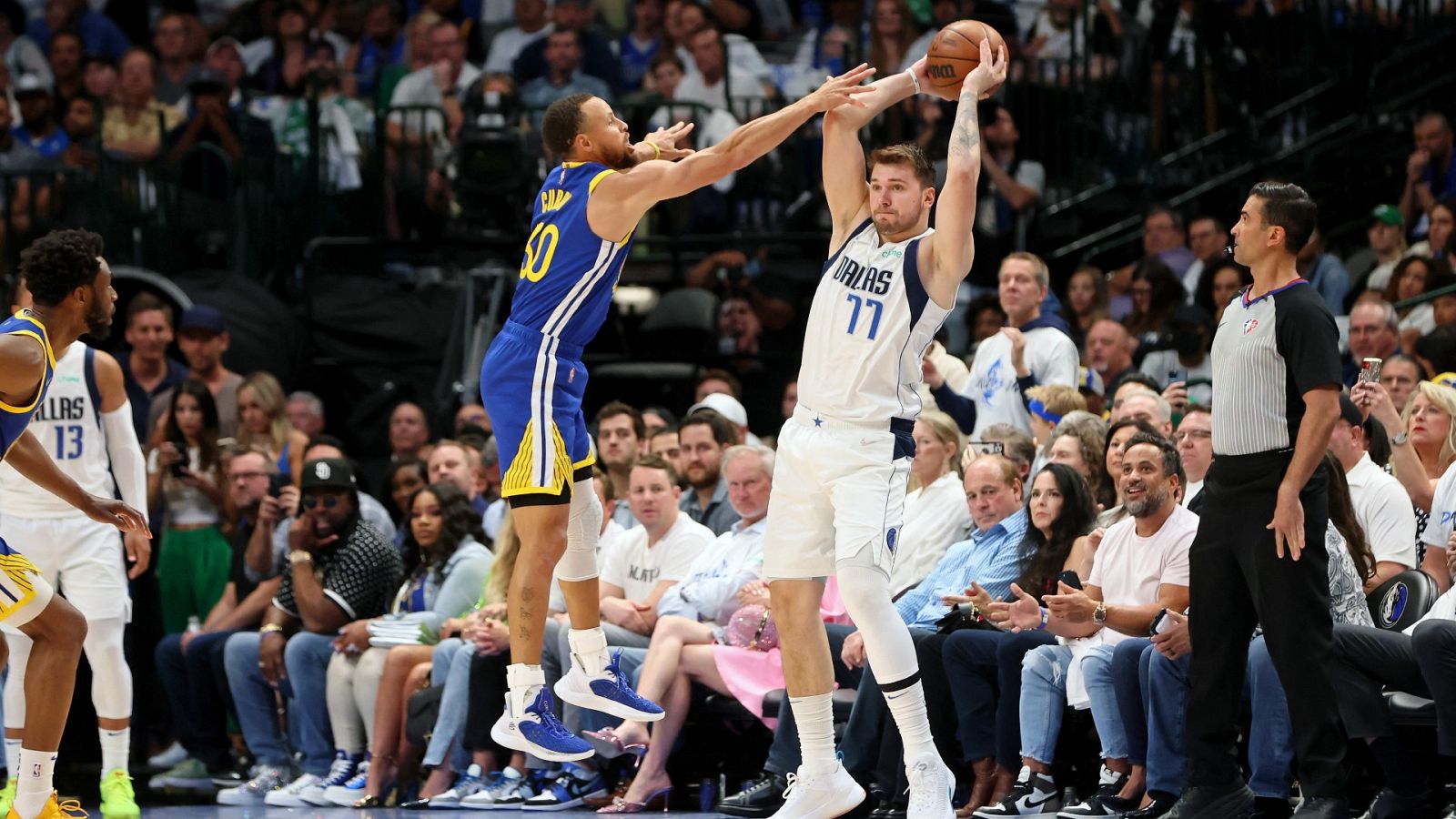 Los Mavericks se mantienen con vida en la final del Oeste | Ver