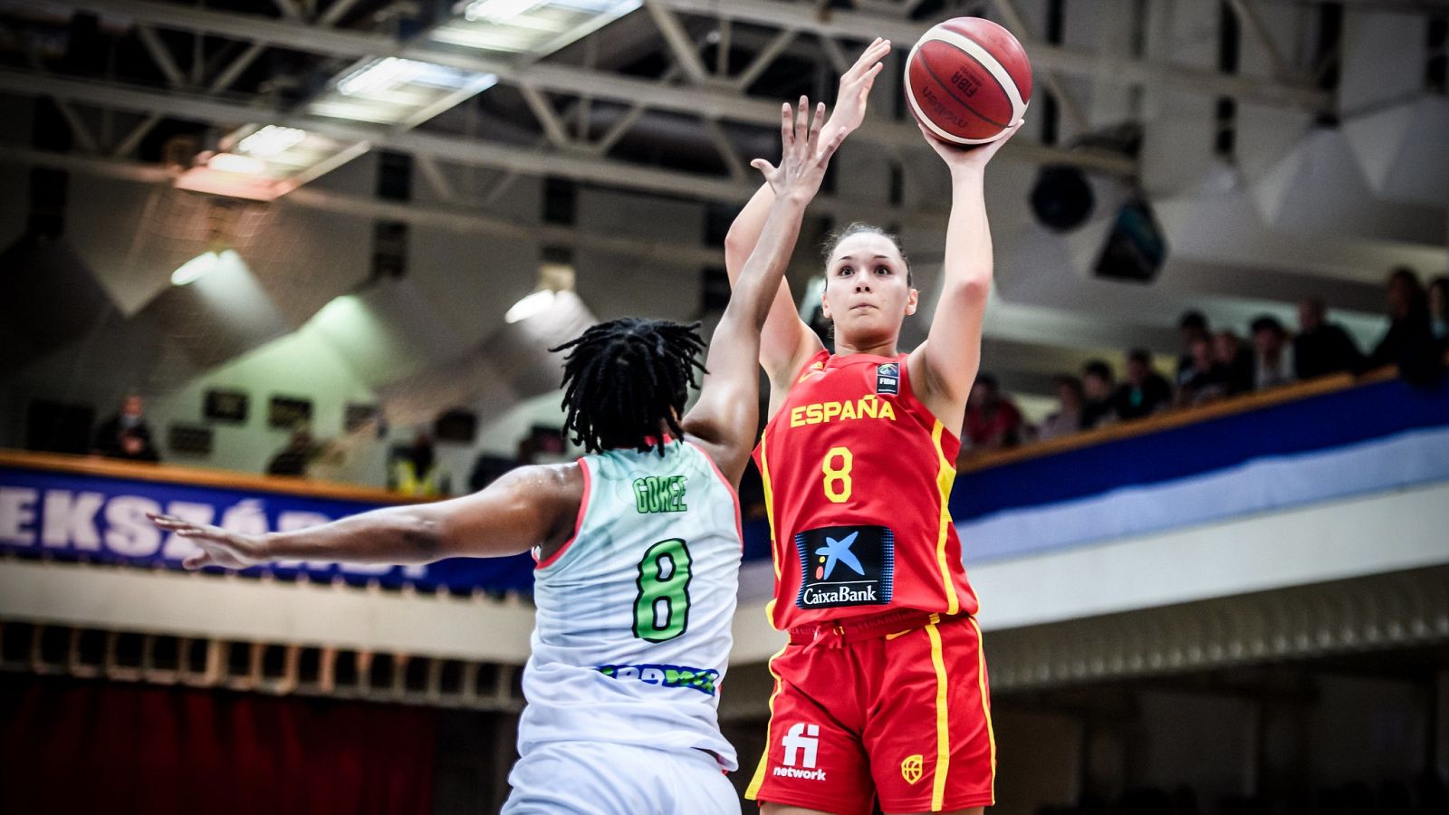 Irati Etxarri: "Alba Torrens es mi referente de la vida"