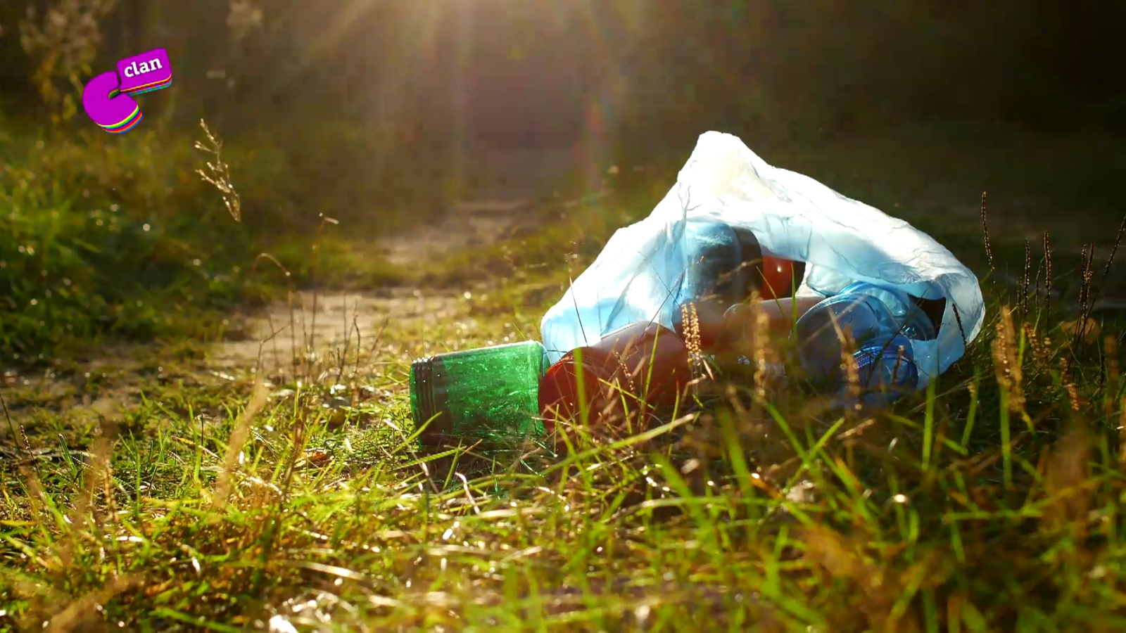 CAMPAÑA 'MEDIOAMBIENTE' - No dejes basura abandonada - El mes de... | Ver