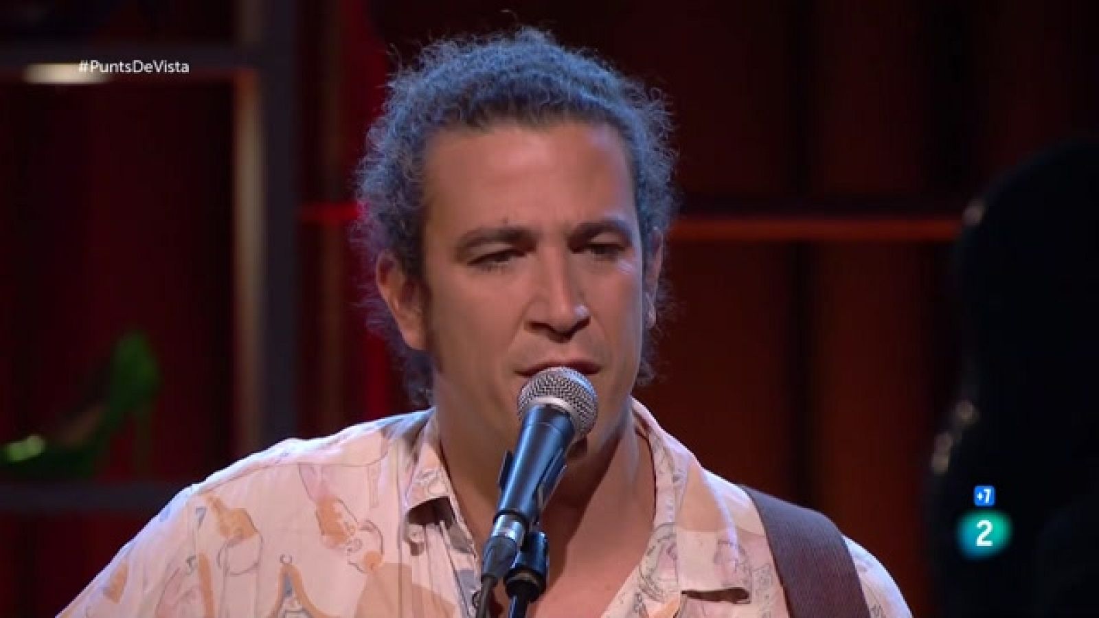 Punts de vista - Mr. Kilombo interpreta en directe 'Ambivalencia' - Veure ara