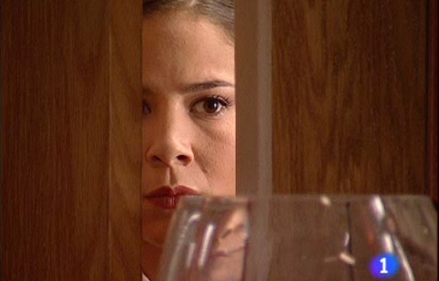 Amar en tiempos revueltos - Teresa, celosa de Ana y Teresa