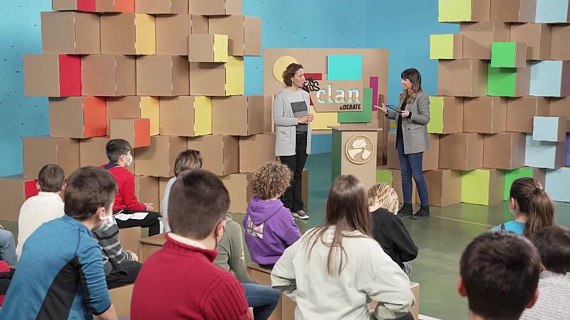 �Tiene ventajas estudiar en una escuela rural? - Aprendemos en Clan. El debate | Ver