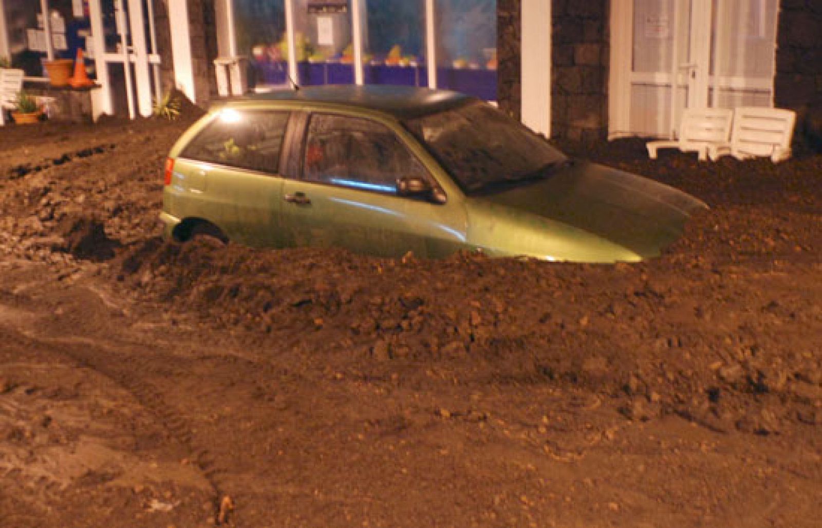 La la lluvia y la nieve siguen complicando  el tráfico en muchos lugares.