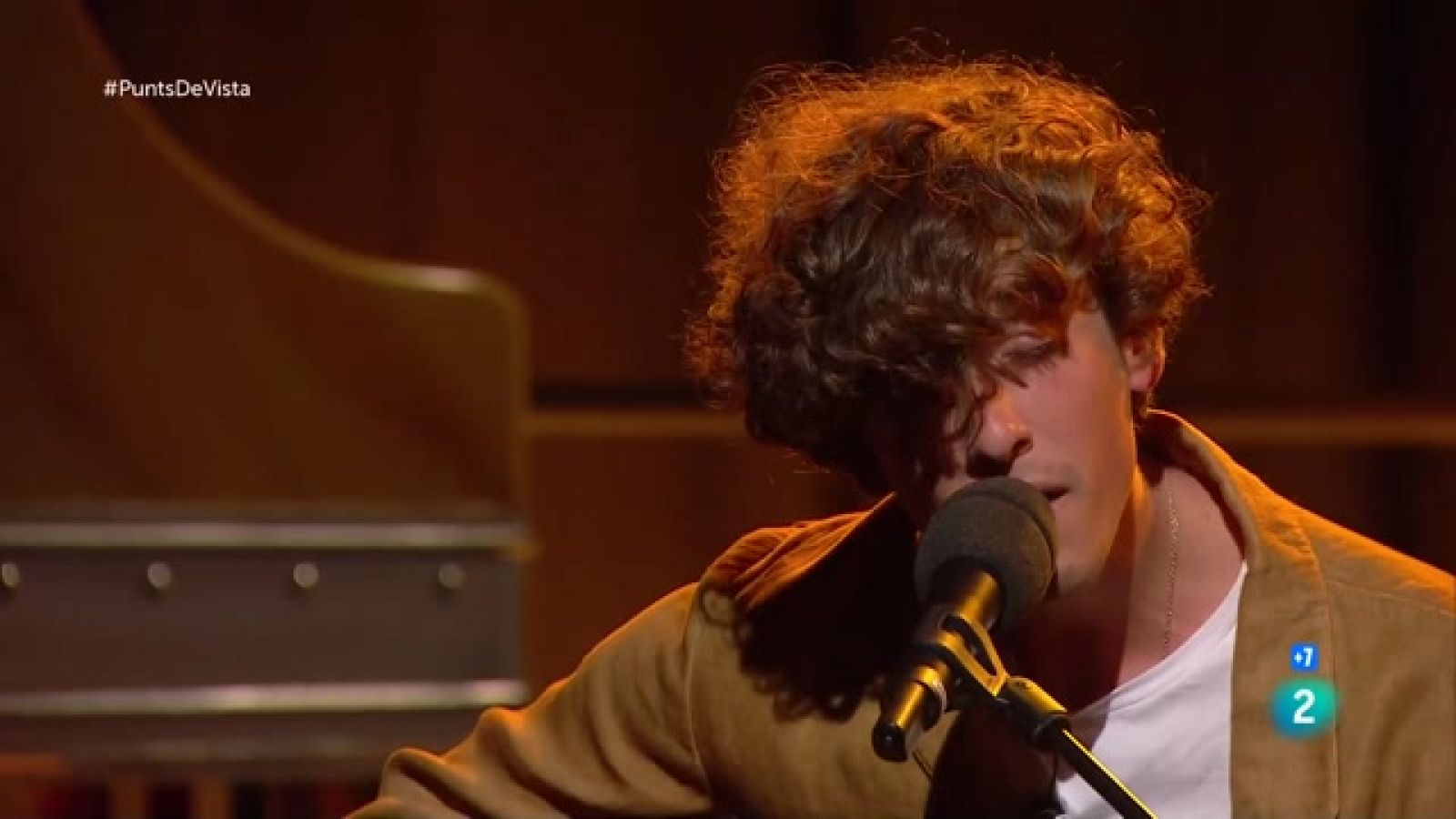 Punts de vista - Guitarricadelafuente interpreta en directe 'Vidalita del mar' - Veure ara