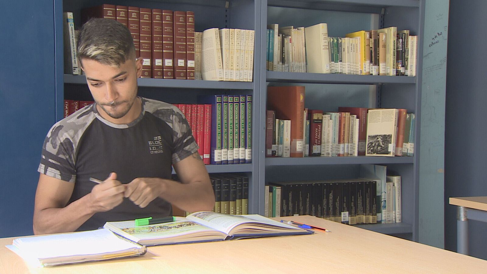 Obligados a irse de casa para estudiar - Telecanarias | Ver