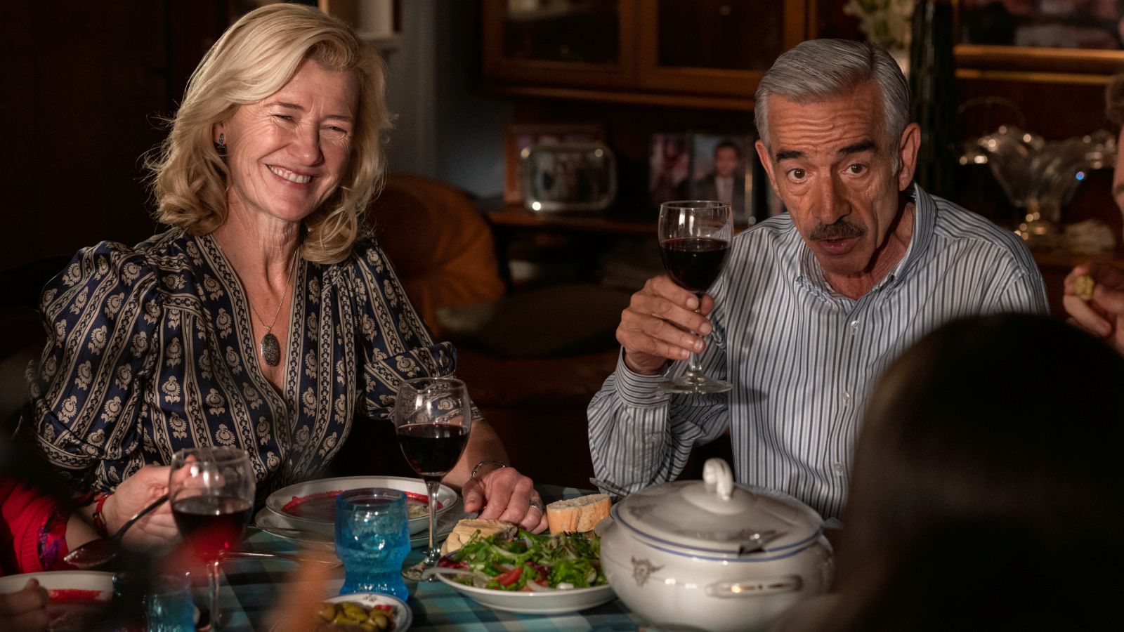 Así comienza el capítulo 405: "Despedidas"