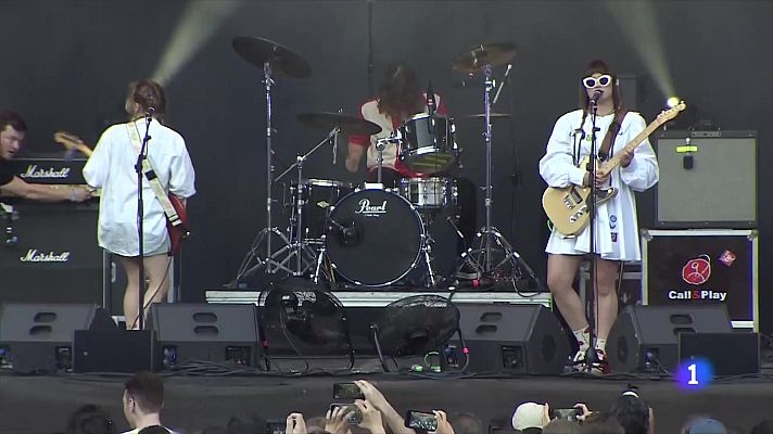 L'Informatiu - El Primavera Sound enceta l'edició d'aniversari al Poble Espanyol