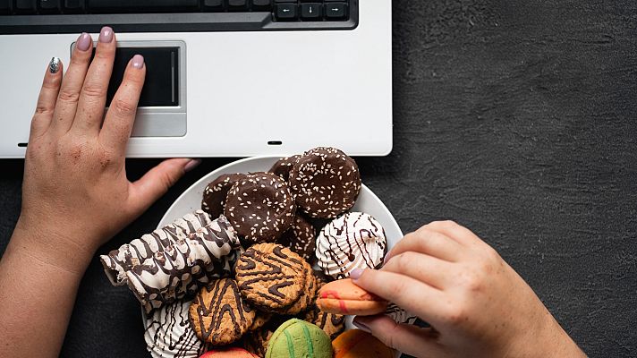 Telediario 1 - El trastorno por atracón, el problema de conducta alimentaria más desconocido