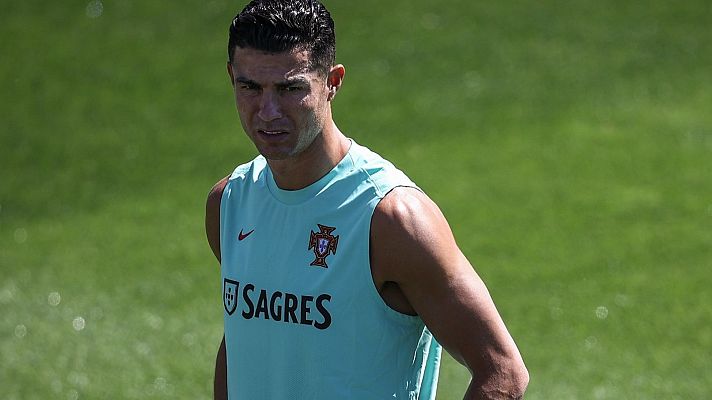 Telediario 1 - Cristiano Ronaldo suma y sigue con Portugal