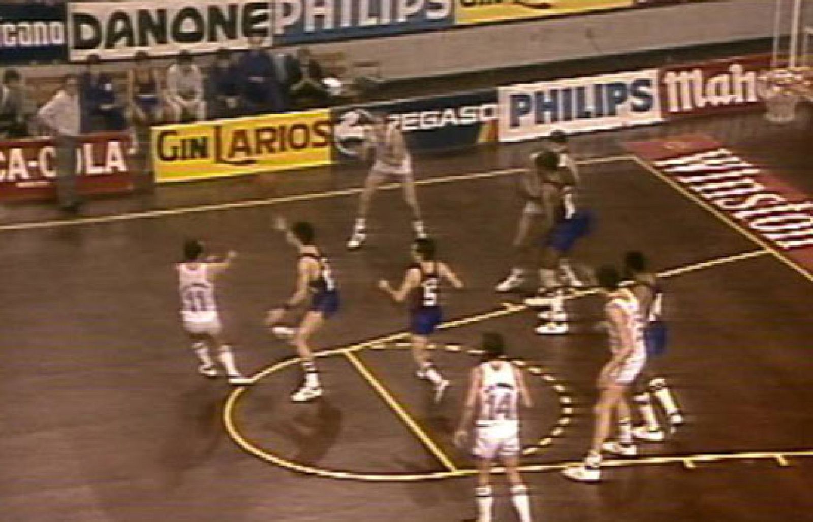 Un derbi con sabor a historia - Baloncesto en RTVE | Ver