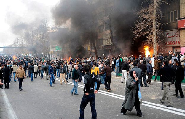  - Disturbios entre policia y opositor