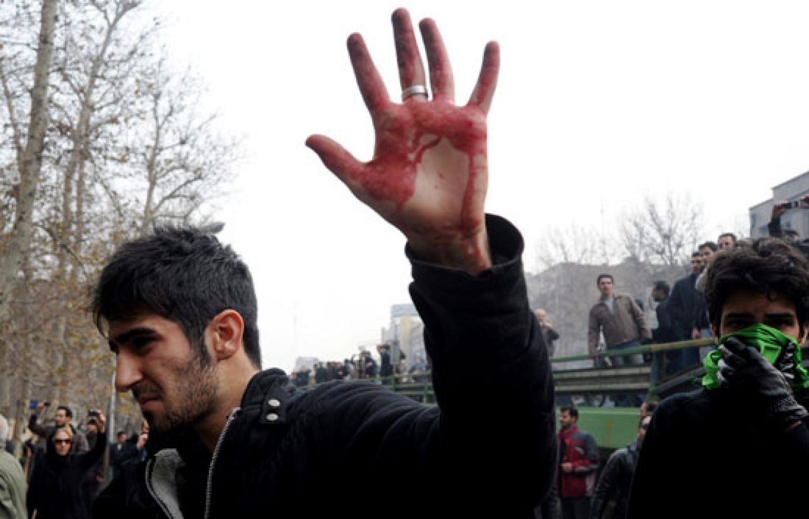 Telediario matinal en cuatro minutos - 28/12/09 | Ver