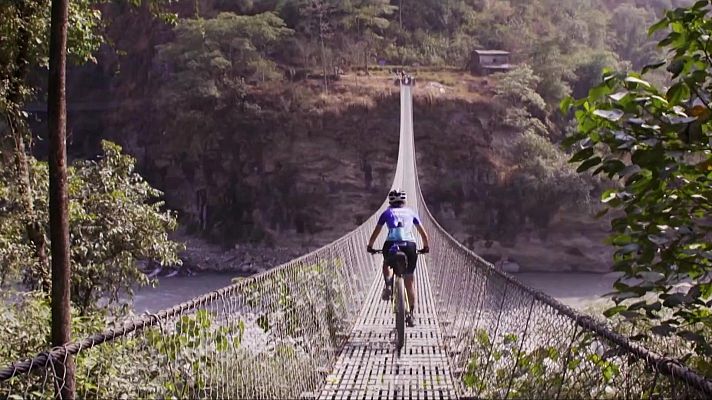 Reto Pelayo Vida - Por todas. Desafiando al Annapurna