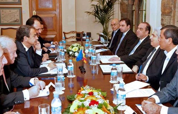  - Zapatero viaja a Chipre