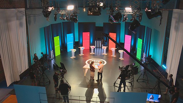 Noticias Andalucía - El primer debate, en RTVE