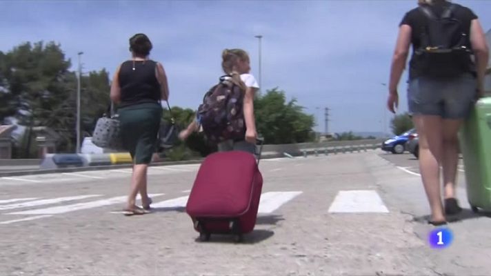 L'Informatiu - Neguit entre els refugiats ucraïnesos per por a pedre l'allotjament en l'inici de la temporada turística