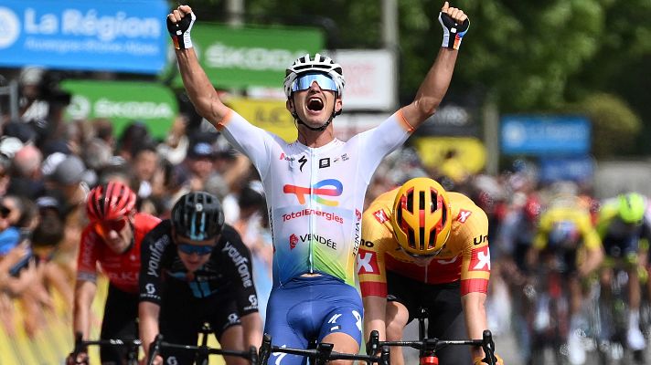 Ciclismo - Criterium du Dauphiné | Etapa y amarillo para Vuillermoz