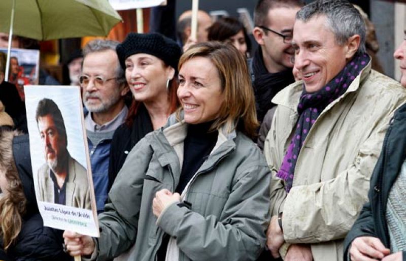 50.000 personas firman un manifiesto para pedir la liberación del director de Greenpeace España | Ver