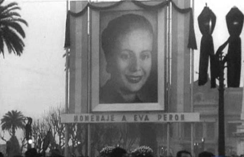 Amar - La Plaza de los Frutos lamenta la muerte de Evita