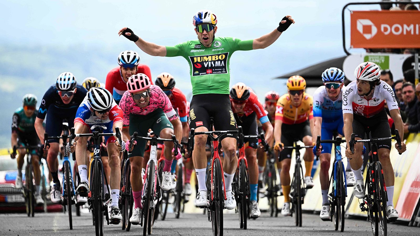 Dauphiné 2022 | Gaudu supera a Van Aert, que levantó los brazos - Ciclismo | Ver