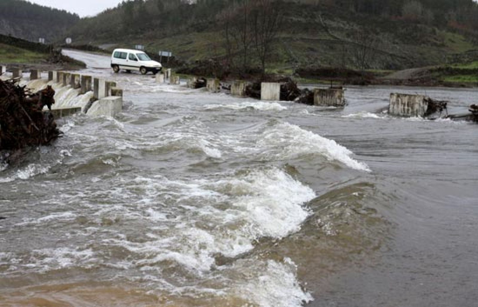 Telediario 2 en cuatro minutos - 30/12/09 | Ver