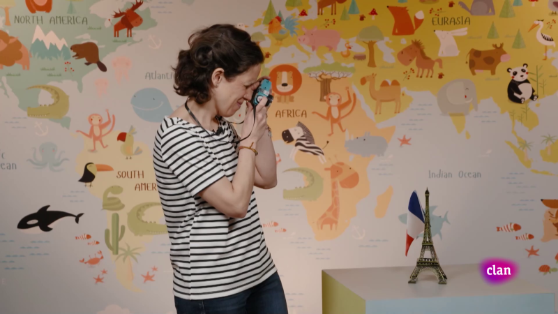 CIENCIAS SOCIALES - Par�s en 4 minutos - Aprendemos en Clan | Ver