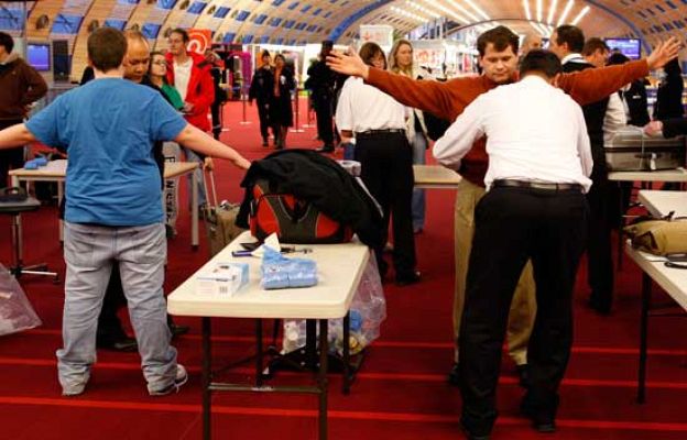  - Escáneres de cuerpo entero